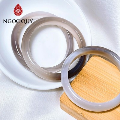 Vòng mã não trắng - chalcedony ám xám bản 9-11mm - Ngọc Quý