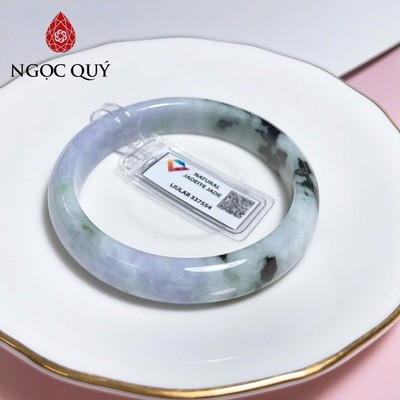 Vòng cẩm thạch A Myanmar - Ngọc phỉ thúy type A bản hẹ 11mm bông xanh điểm tím ni 52-57(kèm kiểm định type A) - Ngoc Quý