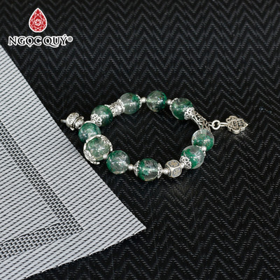 Vòng tay thạch anh ưu linh xanh phối charm mèo thần tài Mẫu VC0549 - Ngọc Quý