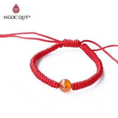 Vòng thắt dây đỏ - Ngọc Quý