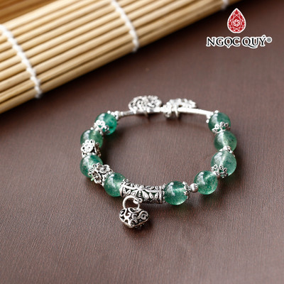 Vòng thạch anh dâu xanh phối charm hoa sen S925 Mẫu VC0799 - Ngọc Qúy