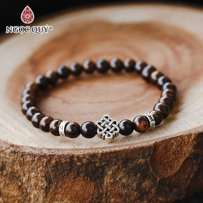 Vòng tay Trầm Hương phối charm S925 nút thắt đồng tâm hạt trầm sánh 6mm - Ngọc Quý