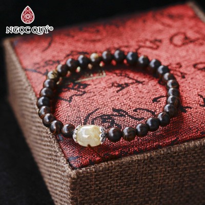 Vòng trầm sánh phối lu thống tóc vàng, vòng trầm hương - Ngọc Quý