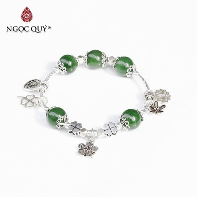 Vòng tay đá thiên nhiên phối charm cỏ 4 lá Mẫu VC1135 - Ngọc Quý