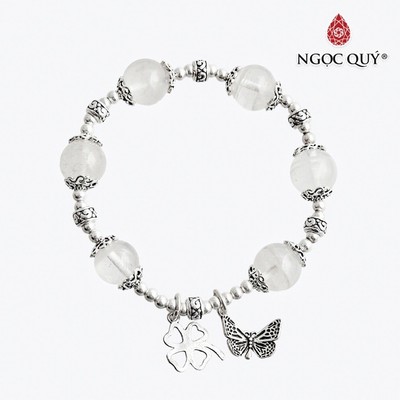 Vòng tay thạch anh ưu linh trắng charm cỏ 4 lá Mẫu VC0518  - Ngọc Quý