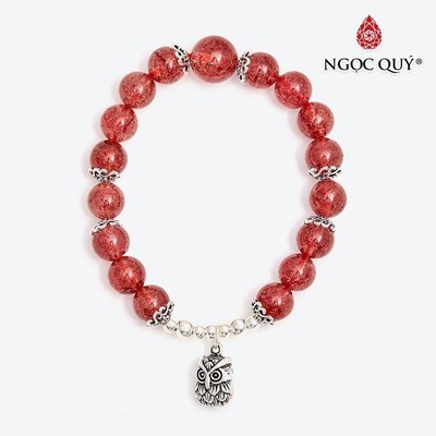 Vòng tay thạch anh dâu phối charm cú Mẫu VC0757 - Ngọc Quý