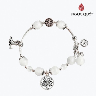 Vòng tay thạch anh ưu linh trắng charm én Mẫu VC0519 - Ngọc Quý