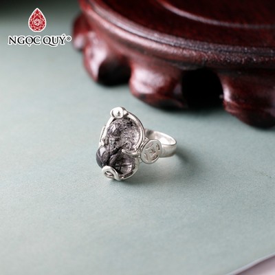Nhẫn S925 tỳ hưu đá thạch anh tóc đen Ni17 - Ngọc Quý