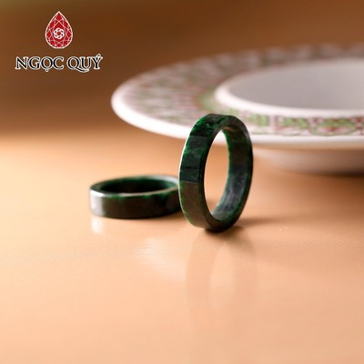 Nhẫn cẩm thạch - Nhẫn đá cẩm thạch jadeite jade Sơn Thủy bản vuông 4mm - Ngọc Quý