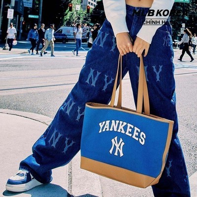 MLB - Quần jeans nữ ống rộng Multi Mega Logo Embroidered_3FDPB0534-50INS