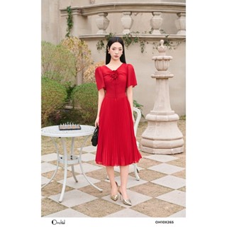 Đầm tiệc tơ đỏ cộc tay bồng dáng dài xếp li phối hoa cổ V Orchid - OH10X265