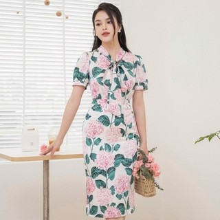 Đầm lụa nữ cộc tay họa tiết hoa hồng lá xanh phối cổ nơ dáng dài Orchid - AH10B149
