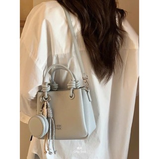 túi xách tay + đeo chéo chio size 20cm*5cm*13cm chất da hạt kèm charm tròn đủ màu