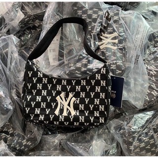 Túi kẹp nách DENIM MLB màu đen
