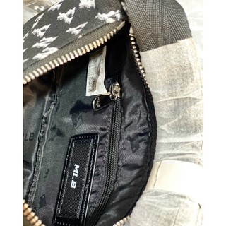 Túi kẹp nách DENIM MLB màu đen