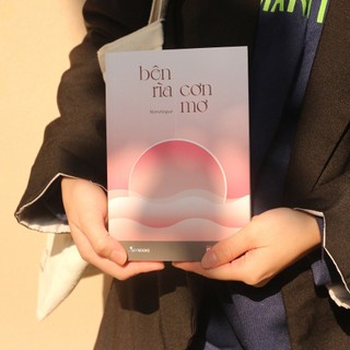 Sách - Bên Rìa Cơn Mơ