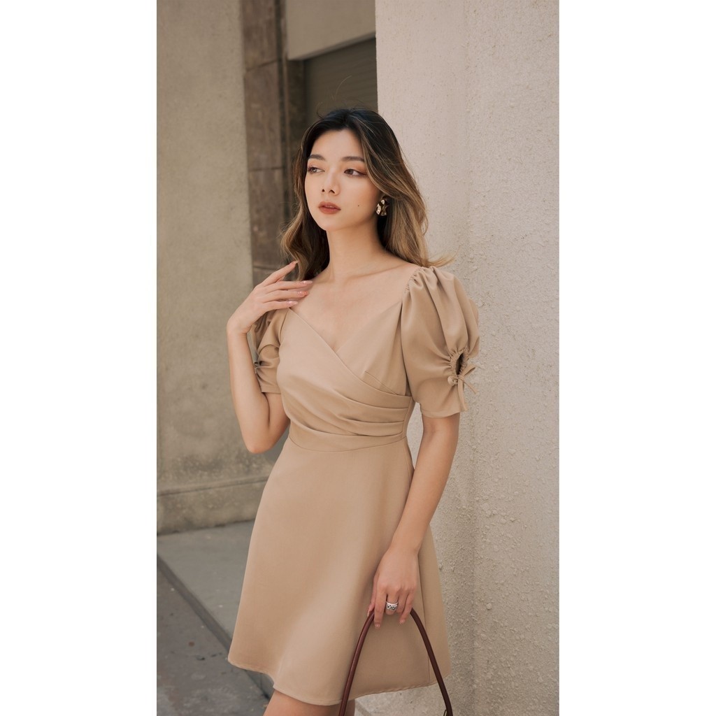 RECHIC Đầm màu be Rosa cổ điển