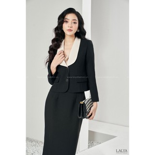 Áo dáng lửng cổ phối be-Đen_LALYA_AV61
