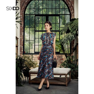 Chân váy lụa nhún eo lệch SIXDO (Black Peacock Print Silk Flared Skirt)