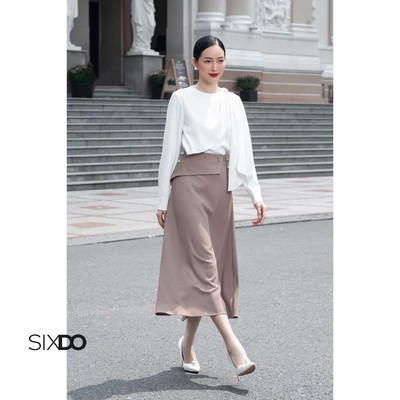 Áo kiểu nữ lụa trắng cổ tròn SIXDO (White Long Sleeves Silk Top)