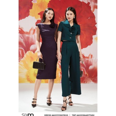 Đầm tím cổ thuyền tay chờm SIXDO (Dark Purple Raw Midi Dress With Flower)