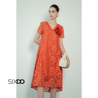 Đầm ren cam dáng suông cổ V SIXDO (Orange Lace Loose Dress With Flower)