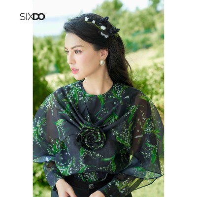 Áo nữ dài tay họa tiết hoa SIXDO (Black Long Sleeves Top With Flower)