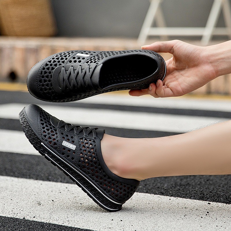 Giày lười nam nhựa thể thao siêu nhẹ êm chân lỗ thoáng khí đi biển đi mưa chống nước thoải mái siêu bền thegioigiay V377