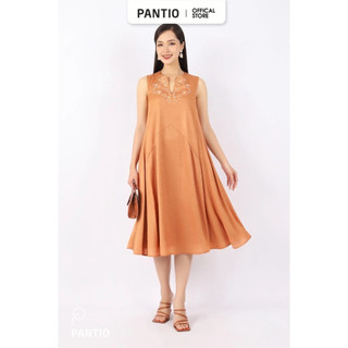 FDP53043 - Đầm dạo phố vải tơ dáng xòe cổ tròn xẻ V phối họa tiết thêu trang trí - PANTIO