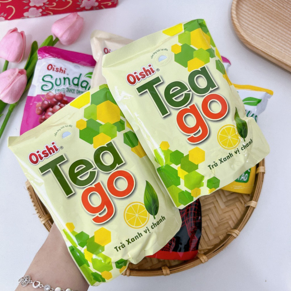 Nước uống Oishi Tea Go, Sunday, T-Rex vị chanh, đào, táo, nho, vải, có ống hút 180ML tiện lợi.