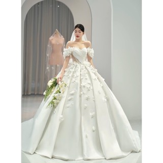 ẢNH THẬT SHOP_ Váy cưới, lễ đường tùng bồng cao cấp, phối hoa nổi dịu dàng..
