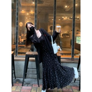 [Pre-Order] Set Áo Cardigan, Váy Đuôi Cá Hoa Nhí Màu Đen Cho Nữ Mùa Xuân Kiểu Pháp Ngọt Ngào Dịu Dàng