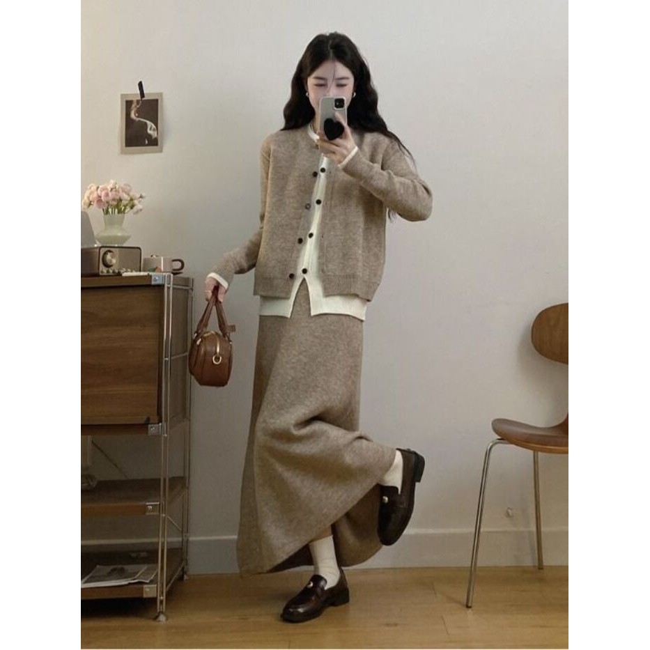   Pre-Order  Set Áo Len Giả Hai Chiếc + Chân Váy Dài Bộ Đồ Dệt Kim Mùa Thu Đông Vintage 