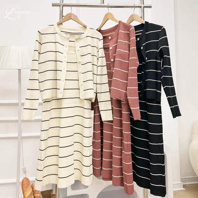 Váy 2 dây kết hợp áo khoác, set váy len bầu 01 họa tiết kẻ chất liệu mềm mại, phù hợp đi chơi, đi làm BY L'AMME