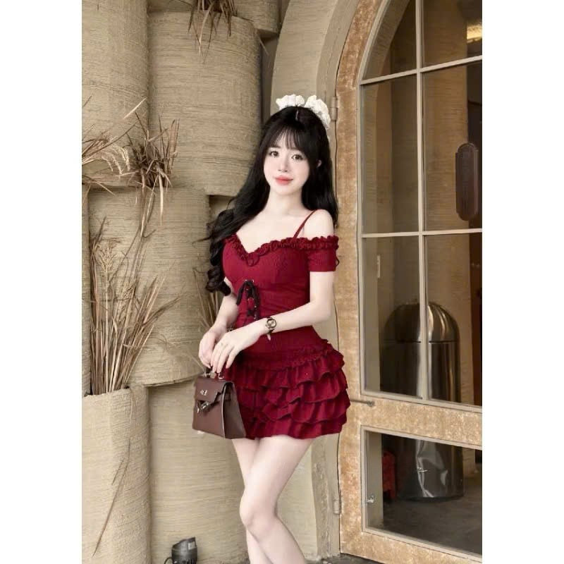 Đầm Trễ Vai Nữ Dáng Ngắn Xòe Tầng Sang Trọng KANOMY D191, Váy Body Thiết Kế Tinh Tế Quyến Rũ Nữ Tính Đi Chơi Dự Tiệc | BigBuy360 - bigbuy360.vn