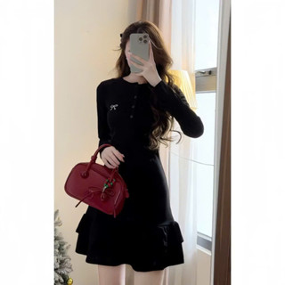 Váy Nữ Body Phối Nút KANOMY D178 Đầm Ôm Body Cổ Tròn Tay Dài Dáng Đuôi Cá Sang Trọng Thanh Lịch