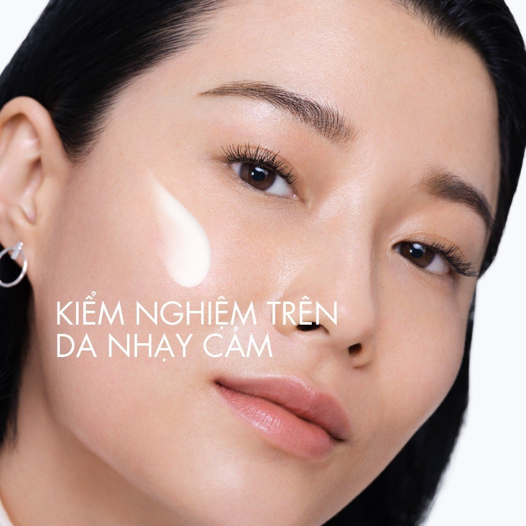 Kem chống nắng bảo vệ da mỏng nhẹ không bết dính SPF 50+ UVA & UVB Vichy Capital Soleil Dry Touch | BigBuy360 - bigbuy360.vn