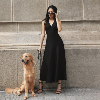 RECHIC Đầm dài Carla cổ yếm V chiết eo dáng xòe hở lưng sang trọng