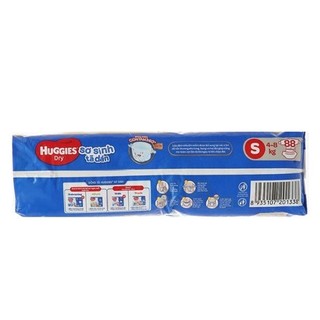 Tã dán sơ sinh Huggies size S 96 miếng (từ 4 - 8 kg)