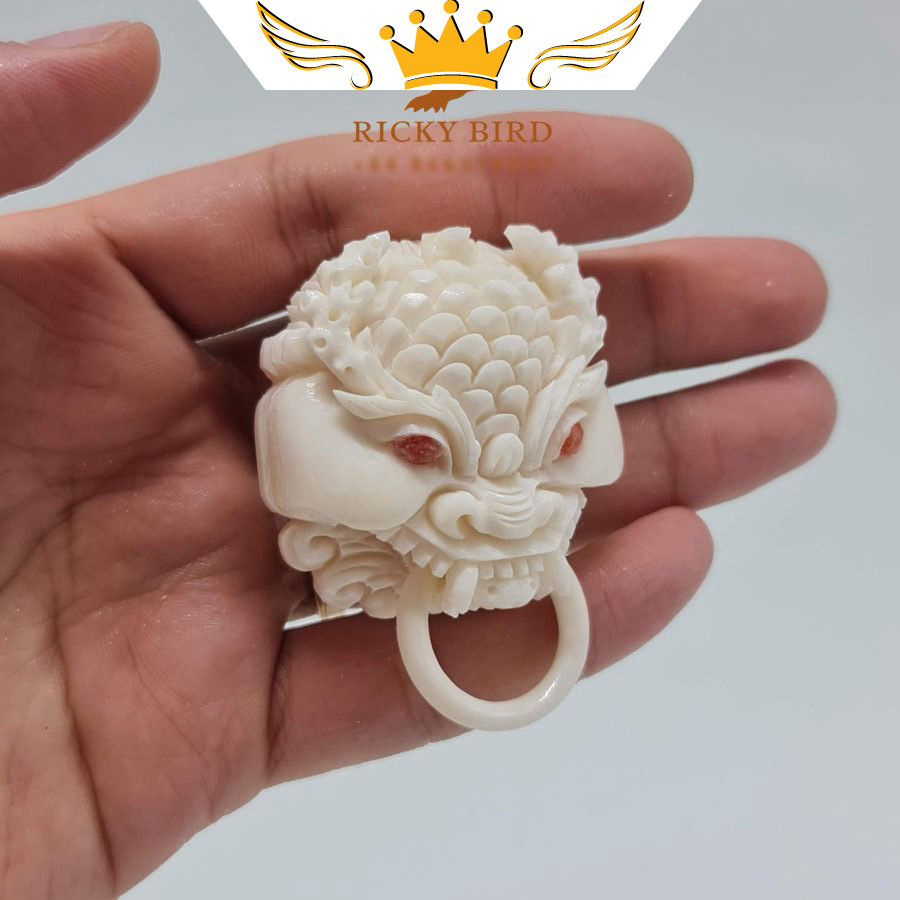 Hổ phù mắt đỏ chạm Cực Đẹp