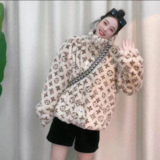 HÀNG CAO CẤP Áo Khoác Lông Có Mũ In Vân L.V Áo Lông LV_Mũ Vân Nổi Bản Hot Thu Đông Có Mũ Tai thỏ trắng