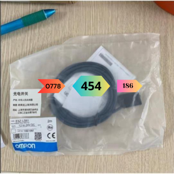 [Mới] Cảm biến quang Omron E3Z-LS61 2M NPN
