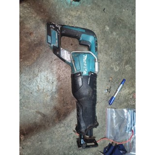 Máy cưa kiếm MAKITA JR187D không than