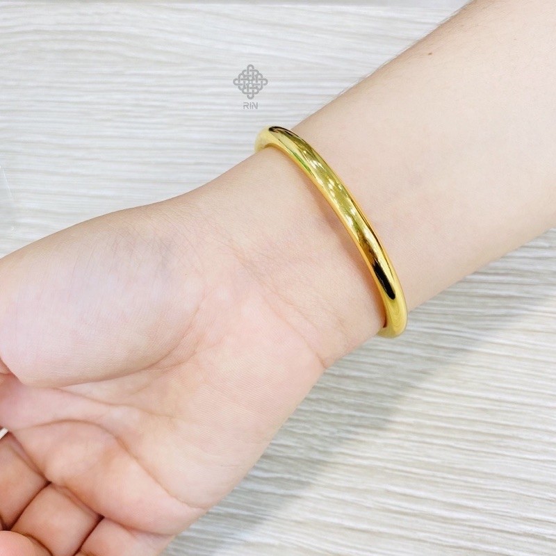 Vòng tay vàng trơn titan, Lắc tay vàng trơn titan giả màu vàng 18k, TRANGSUCQH