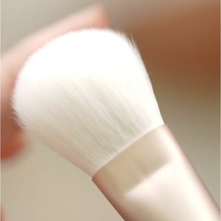 [HB GIFT] [Rom&nd] Cọ trang điểm Romand Cheek Brush [Hàng tặng không bán]
