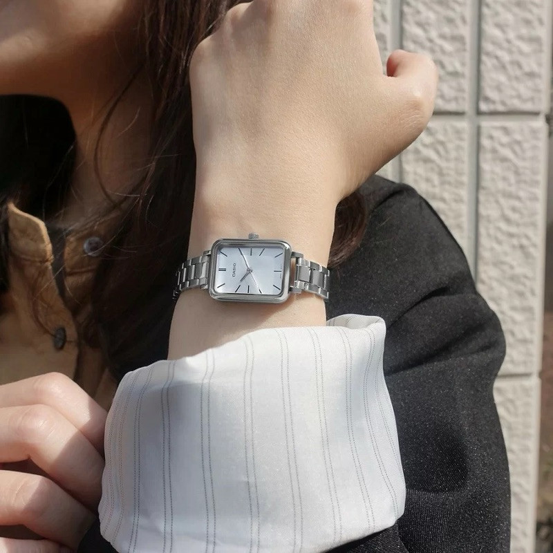 Đồng hồ nữ dây kim loại Casio Anh Khuê LTP-V009D-2EUDF chính hãng
