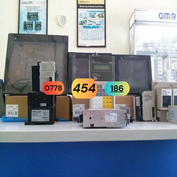 CẢM BIẾN QUANG OMRON E3X-HD11