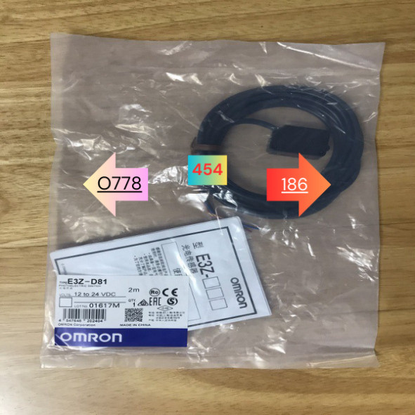 Cảm biến quang E3Z-D81