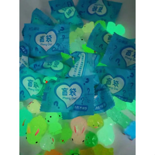  Set 100 Túi Mù Phát Sáng Tổng Hợp dạ quang 1-2.5cm Túi Mù Labubu Thỏ Buny Moi Trái Cây Charm  ms ô  