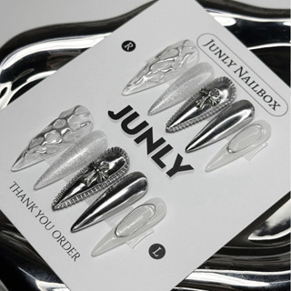  Nailbox tráng gương bạc trong JUNLY - nail box thiết kế móng giả cham bi thánh giá sang chảnh 101 